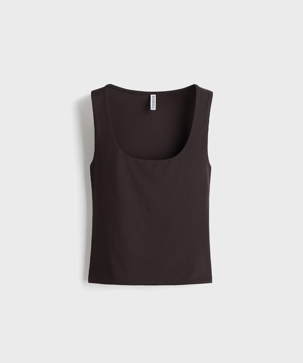 Sleeveless vest top