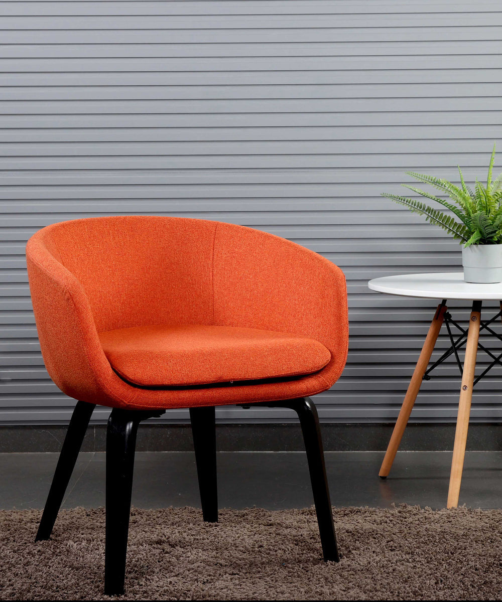 Lounge Chair with Wooden Legs