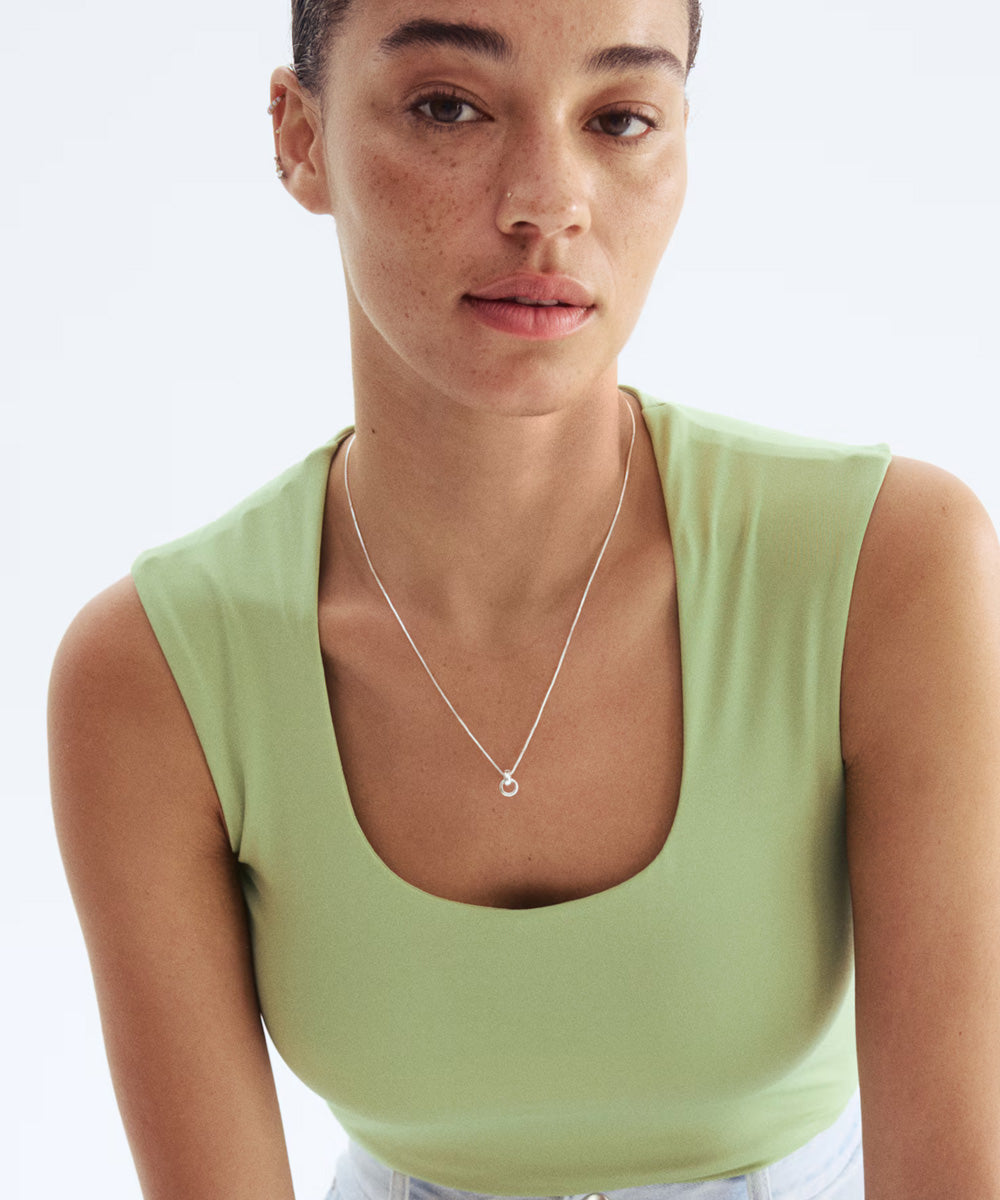 Sleeveless vest top